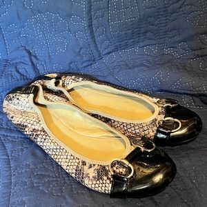 Gustave Snake scan Maryjanes size 9.5. Used on bottom but look new